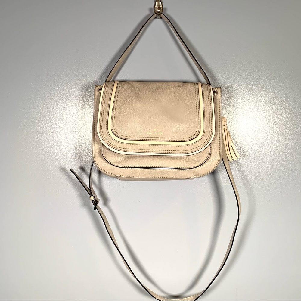 Kate Spade Pratt Street Rianne Crossbody Flap Handbag Gray and White